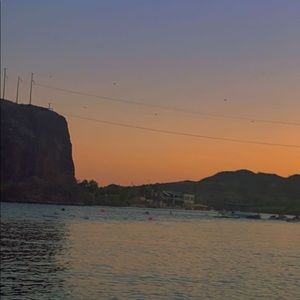 Meet your Posher, Roxy